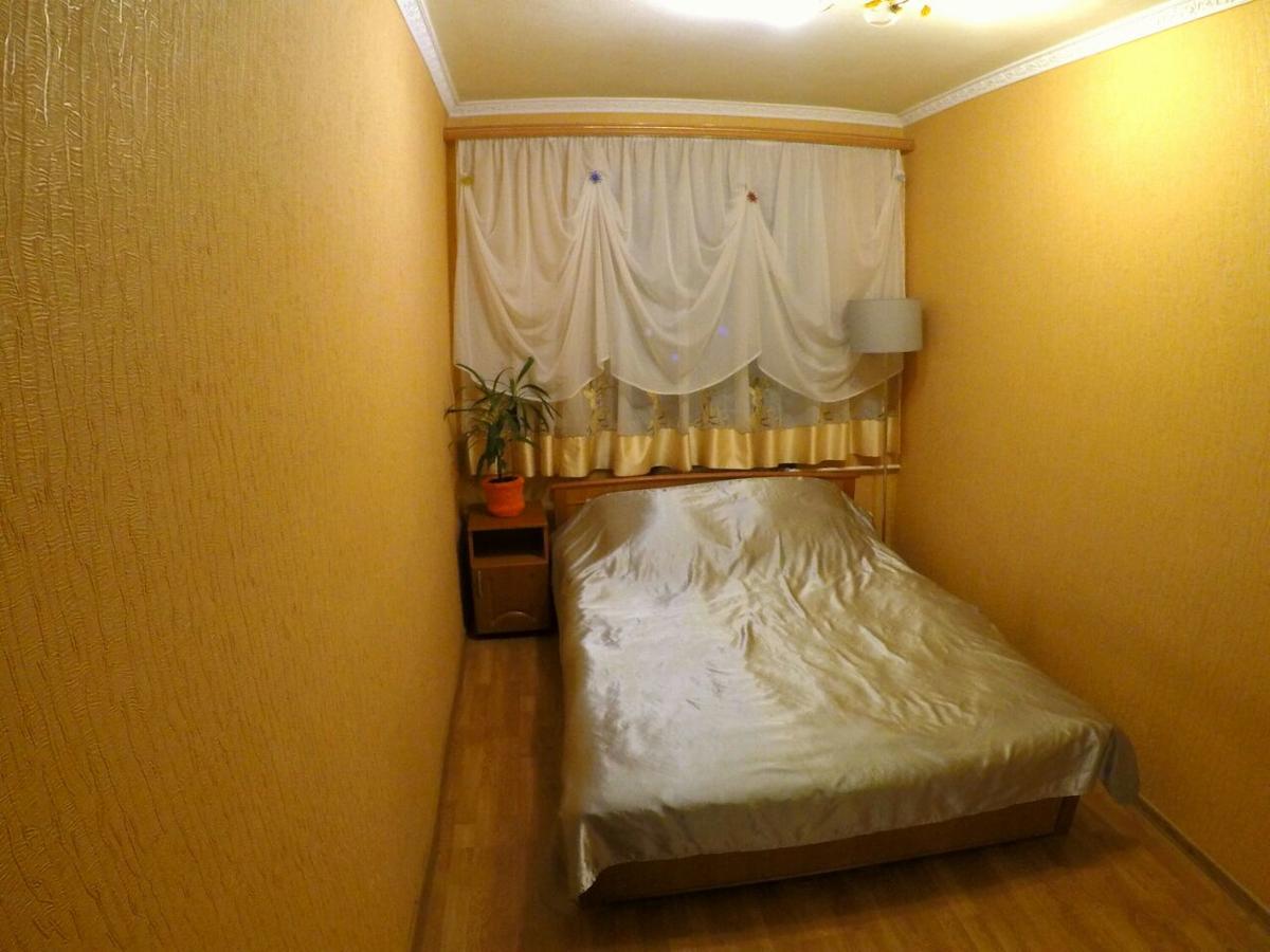 Apartment On Bohdana Gavrilishina Kpi Kiev Luaran gambar