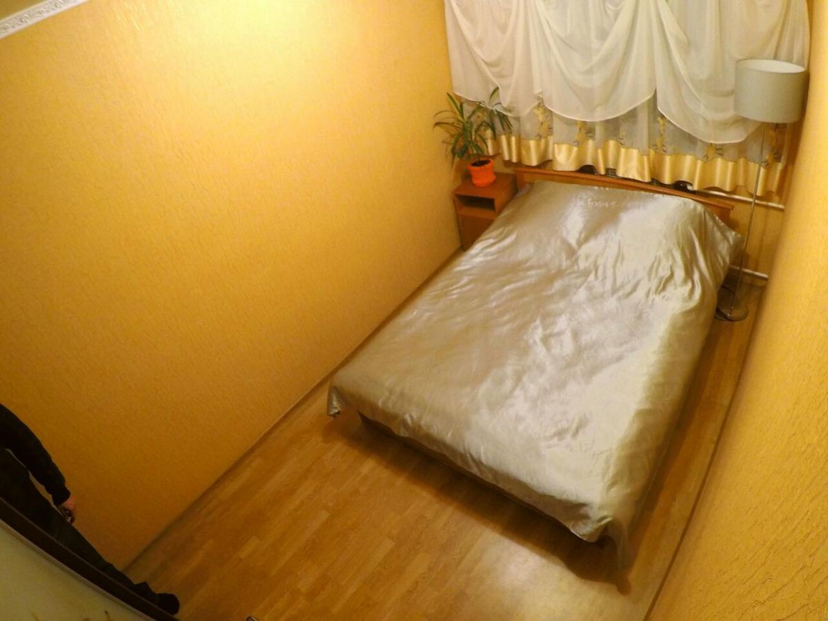 Apartment On Bohdana Gavrilishina Kpi Kiev Luaran gambar