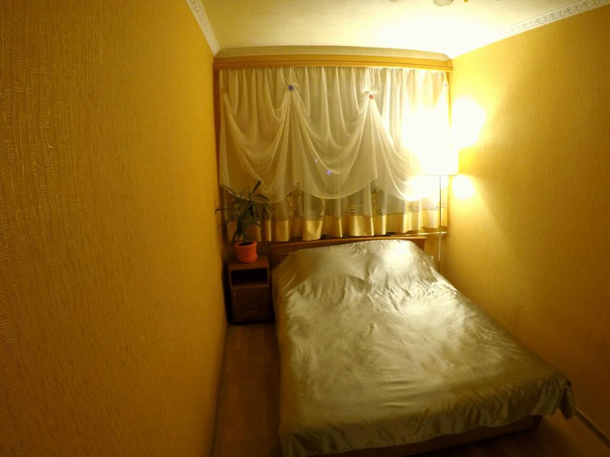 Apartment On Bohdana Gavrilishina Kpi Kiev Luaran gambar